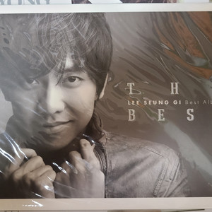 [S급/미개봉] 이승기 베스트 앨범 The Best (변색X, 칼각 소장용) 이미지