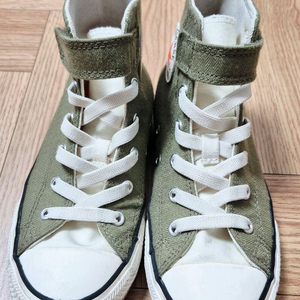 컨버스키즈 척테일러 올스타 하이 (사이즈200mm) 판매합니다 이미지