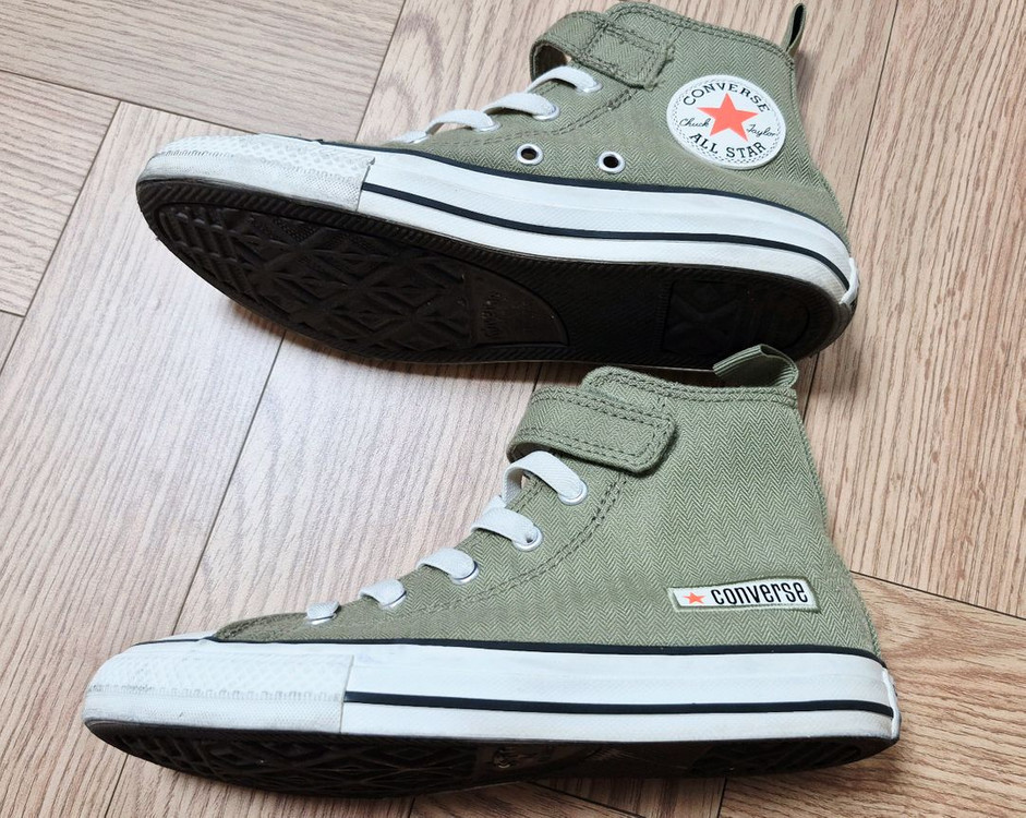 컨버스키즈 척테일러 올스타 하이 (사이즈200mm) 판매합니다 이미지