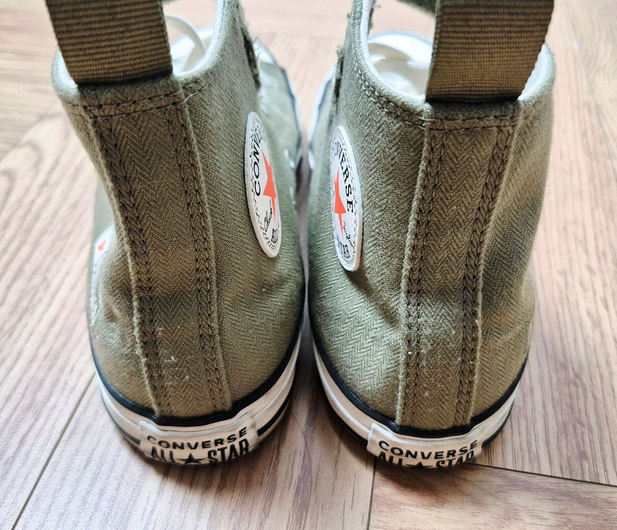 컨버스키즈 척테일러 올스타 하이 (사이즈200mm) 판매합니다 이미지