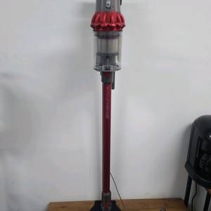 다이슨 무선청소기 V10(거의A급,삼성배터리교체>1시간8분작동,다이슨거치대,전체해체 Cleaning완) 이미지