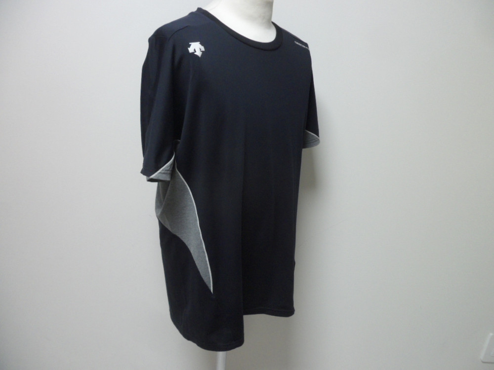(무료배송) 데상트/남성/다용도/반팔/라운드 티셔츠/105/상태좋음 이미지