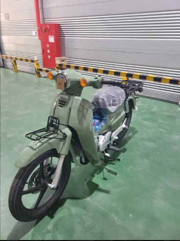 혼다 슈퍼커브110 배달용 오토바이 이미지