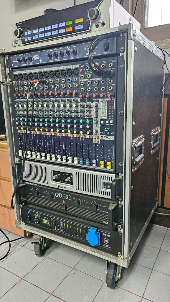 전문가용 오디오 시스템 세트 이미지