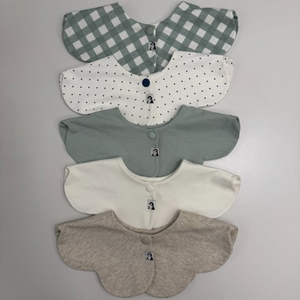 코니 턱받이 이미지