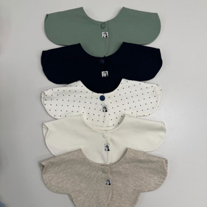 코니 턱받이 이미지