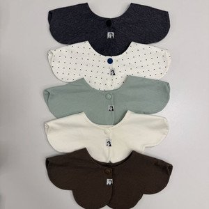 코니 턱받이 이미지