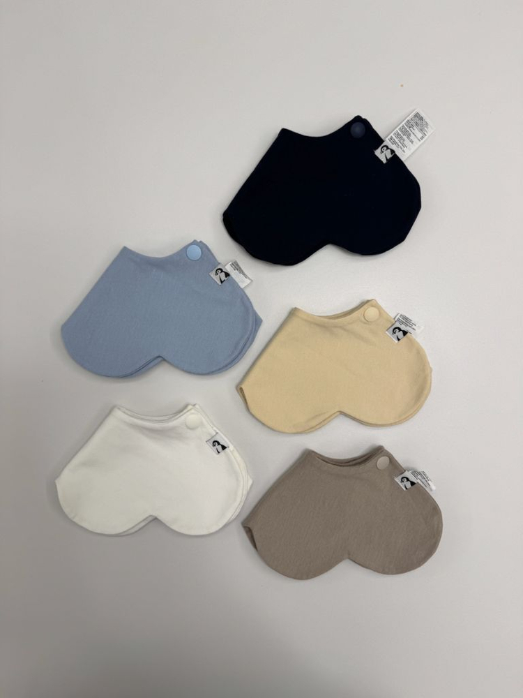 코니 턱받이 이미지