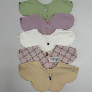 코니 턱받이 이미지