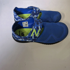 [200]뉴발란스 키즈 아쿠아슈즈 샌들 이미지