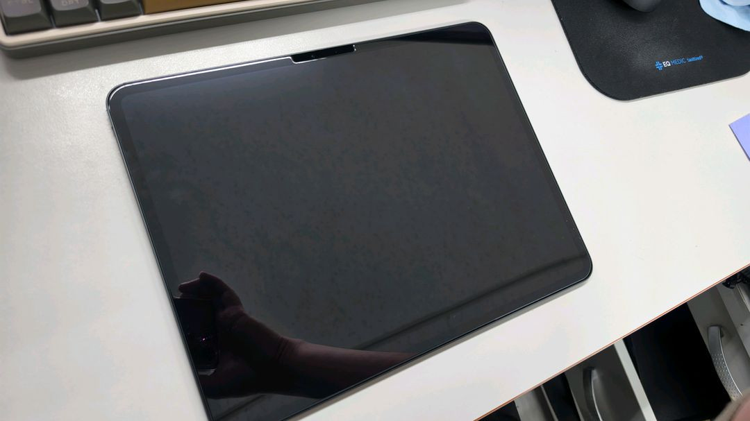 아이패드 프로 13 m4 256 wifi + 애플펜슬프로 + ESR케이스 이미지