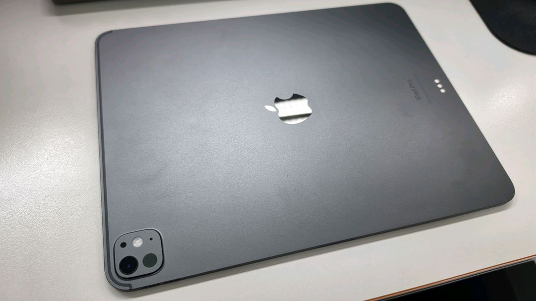 아이패드 프로 13 m4 256 wifi + 애플펜슬프로 + ESR케이스 이미지