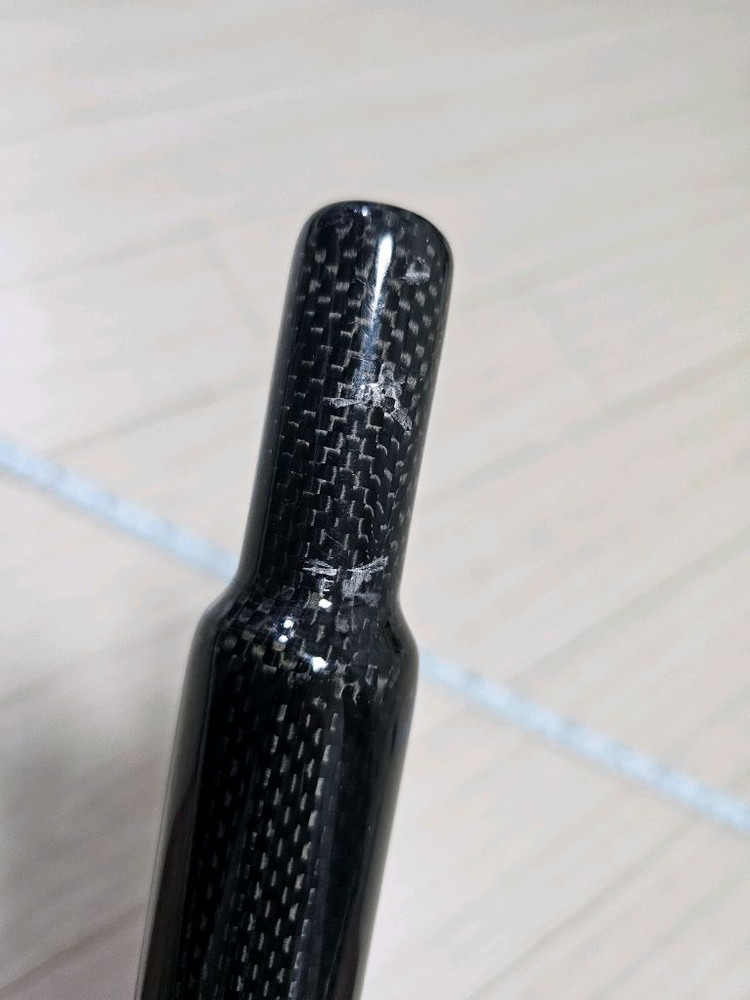 브롬톤 순정형 카본싯포스트(에이스오픽스 제품) 이미지