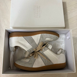 메종 마르지엘라 독일군 스니커즈 35(신발박스O) 이미지