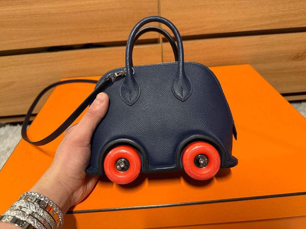 볼리드 온 휠 백 올수공 앱송가죽 이미지