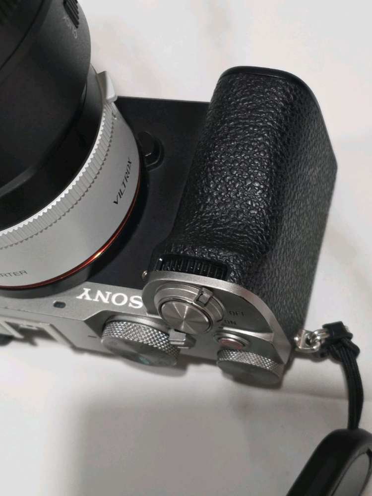 소니 A7CR 풀프레임 미러리스 카메라 이미지