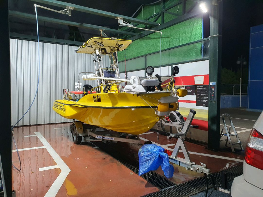 낚시보트 이미지