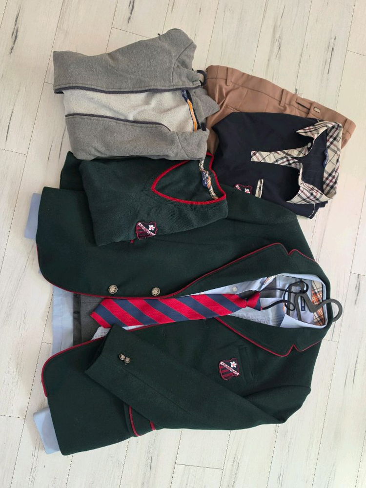 근명중 교복 세트 & 체육복 이미지