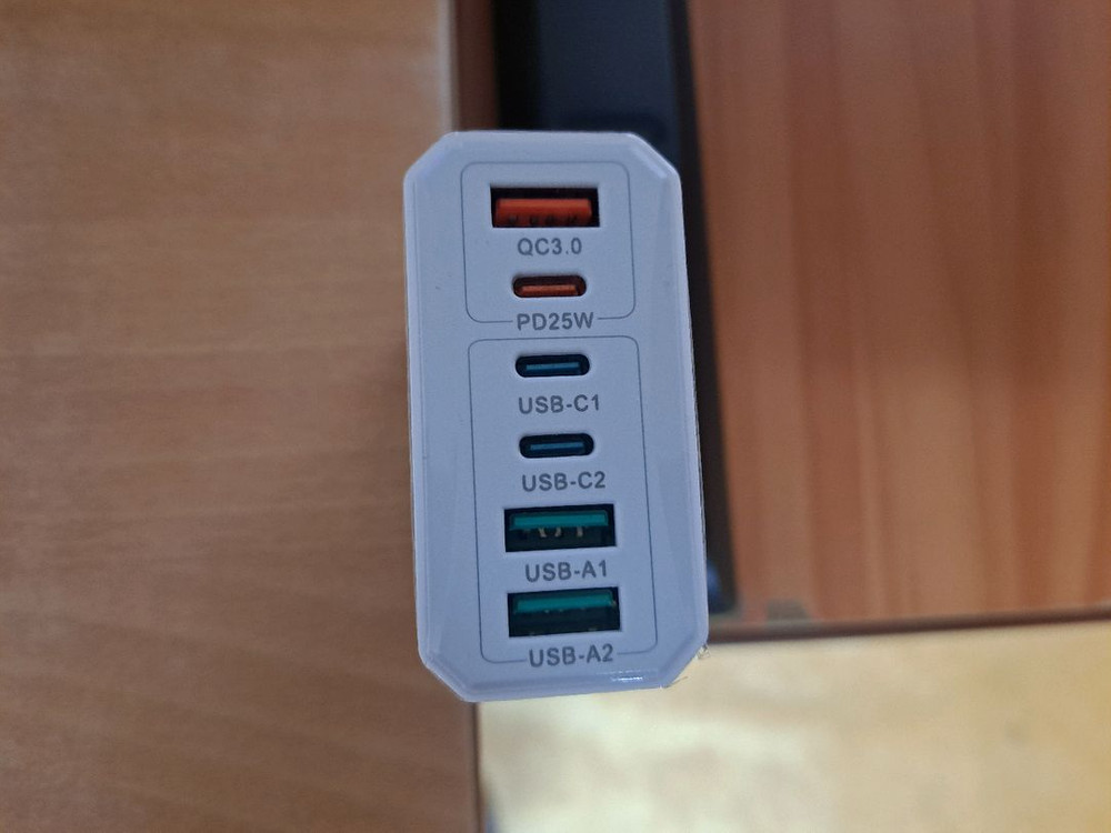 6포트 충전기 케이블 이미지