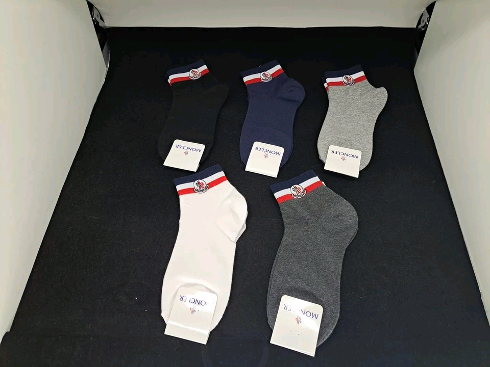 MONCLER 골프양말 5켤레 한세트 이미지