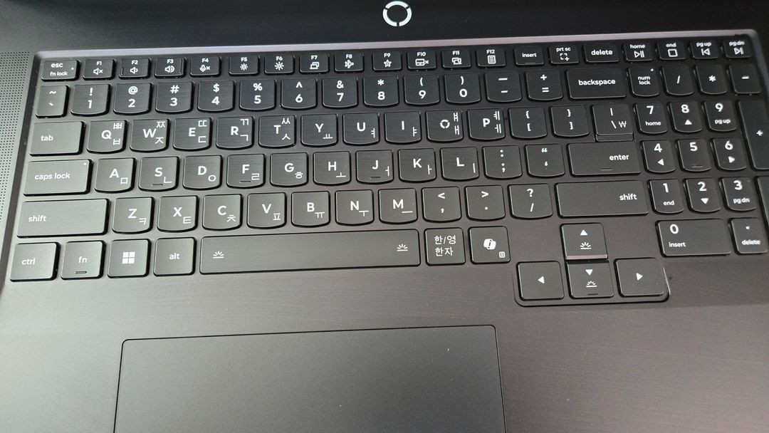 18"육안3D/리전프로9i LEGION PRO 9 18IAX10 275HX/ 5090 /32G램/4년As 이미지