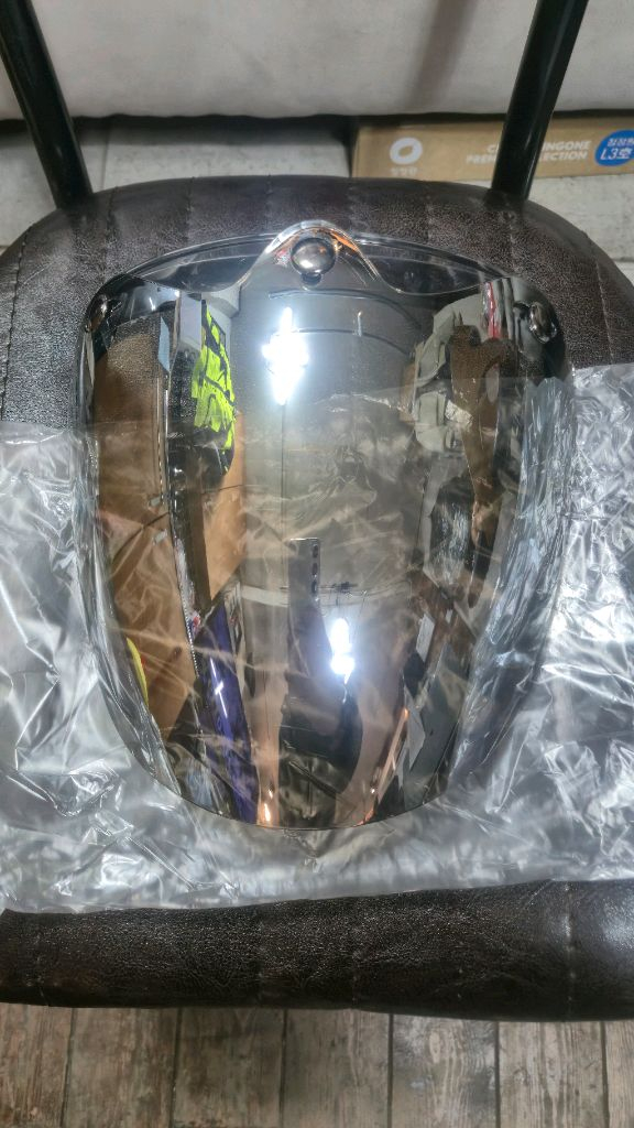 오픈페이스헬멧 단추형 쉴드팝니다 이미지