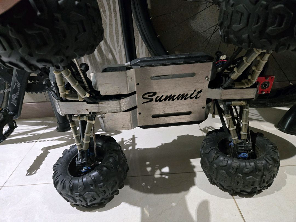 트랙싸스 서밋/하이텍멀티차져X4 80/e파워박스30A /서비스차량 이미지