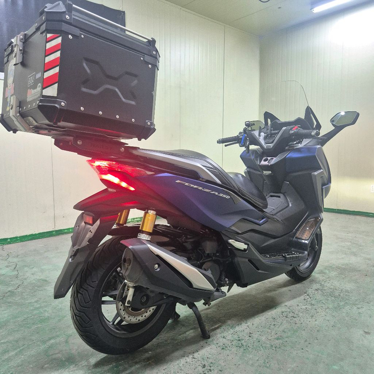 혼다 포르자350 21년식 4만KM 판매합니다 이미지