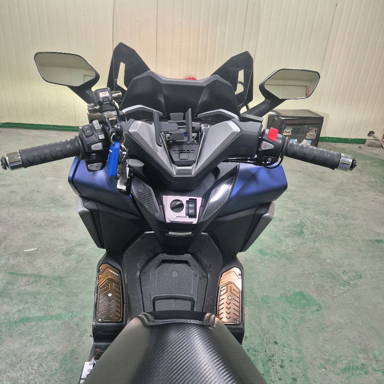 혼다 포르자350 21년식 4만KM 판매합니다 이미지