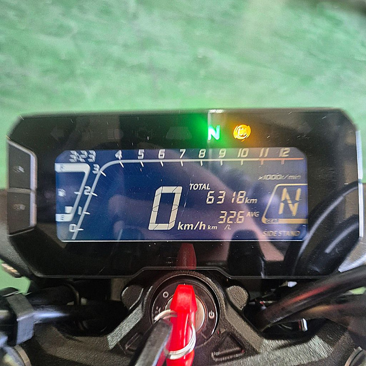 혼다 CB125R 18년식 6천KM 입문용 판매합니다 이미지