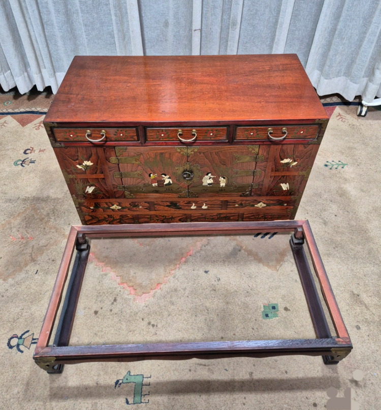 전통고가구 민화 수납장 이미지