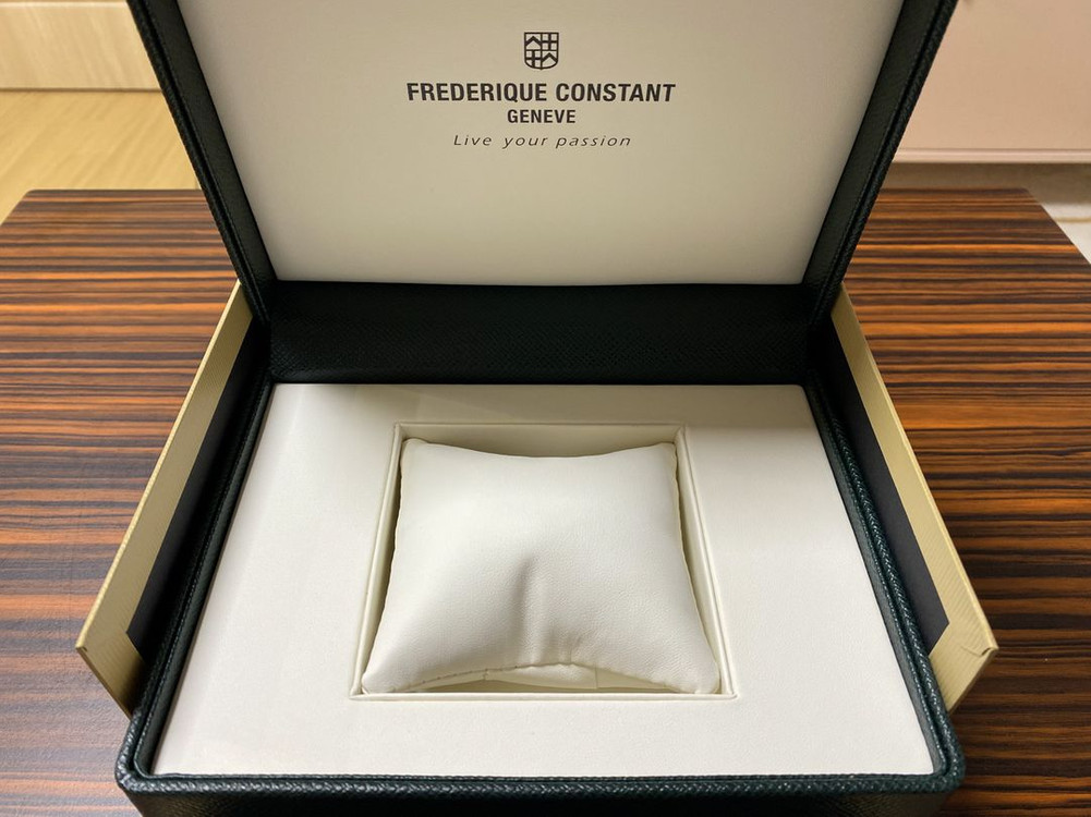 프레드릭콘스탄트 FC-330SS5B6B 클래식 오토매틱 문페이즈 이미지