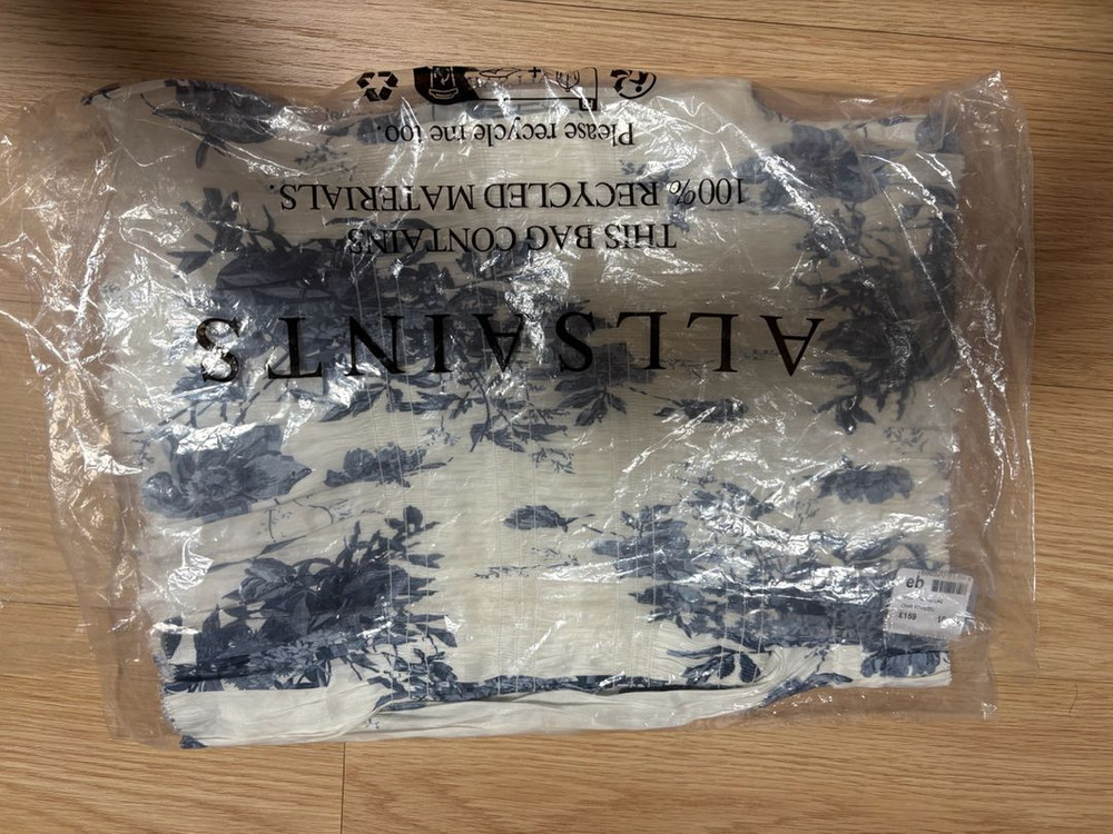 올세인츠 오프숄더 블라우스 (환승연애 나연) 이미지