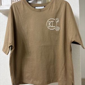 칼 라거펠트 여성 반팔 티셔츠 이미지