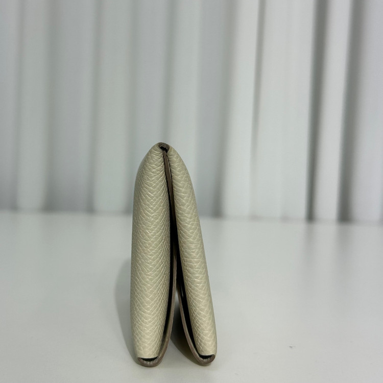 에르메스 칼비 듀오 아이보리 이미지