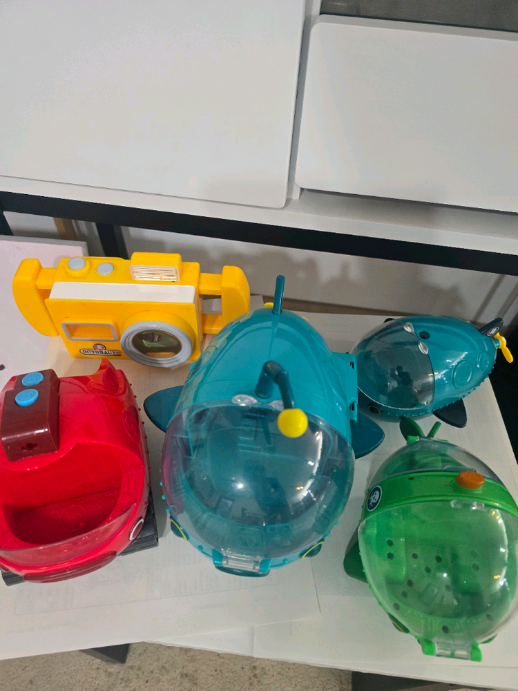 옥토넛 일괄 이미지