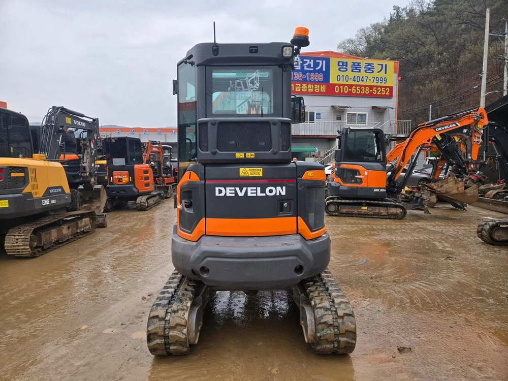중고미니굴삭기 두산 DX35캐빈 회전링크 코끼리집게 2022년식 고려위치 중고굴삭기매매 이미지
