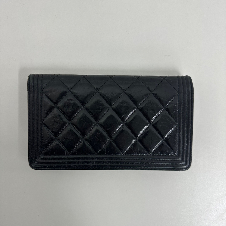 샤넬 보이 장지갑 이미지
