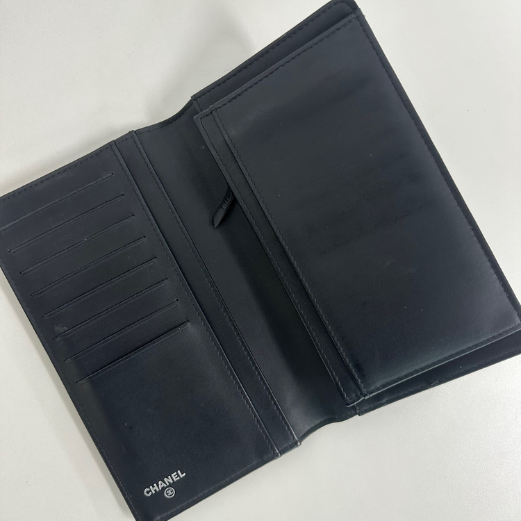 샤넬 보이 장지갑 이미지