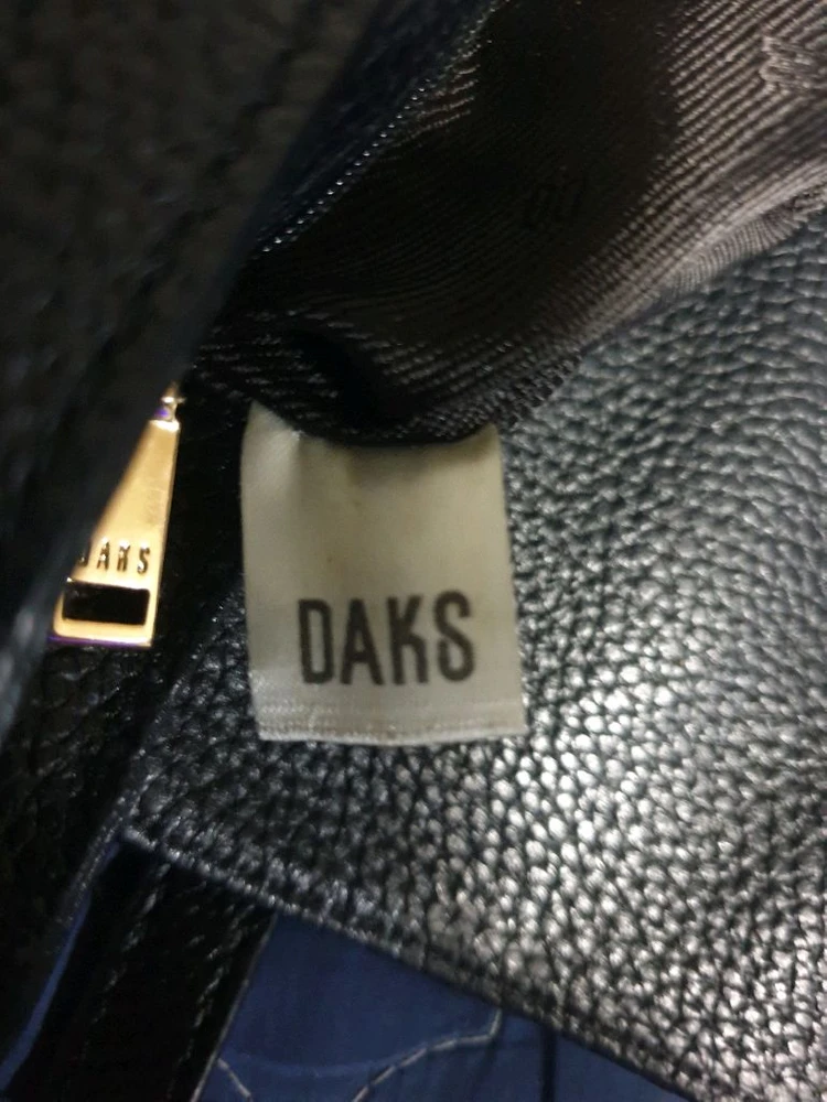(단종매물) 닥스 락스터드 DD금장로고 소가죽 크로스 숄더백 블랙 이미지