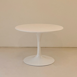 Knoll 제작 Tulip Side Table 팔아요. (빈티지 가구) 이미지