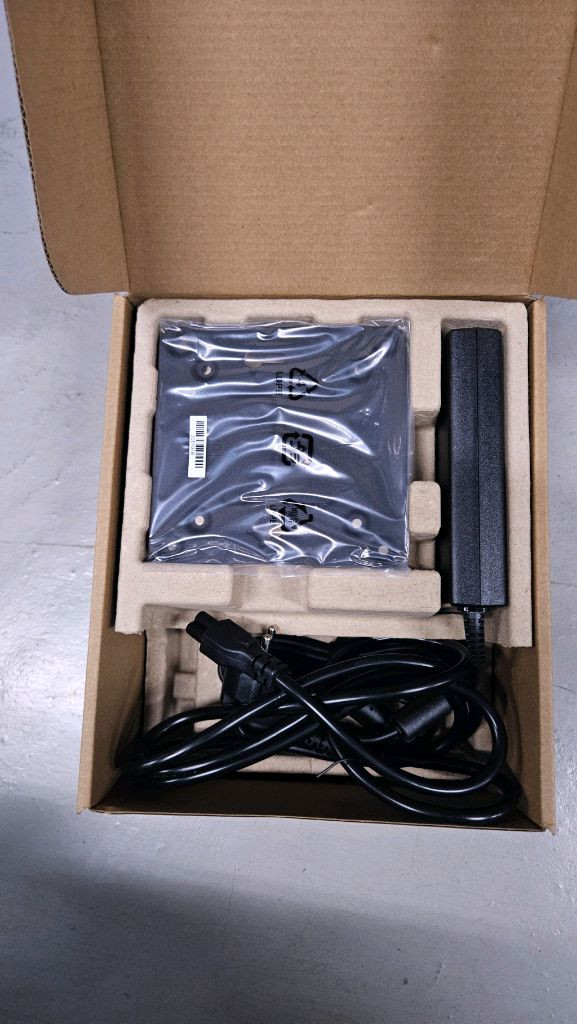 MSI CUBI Z 미니pc 이미지