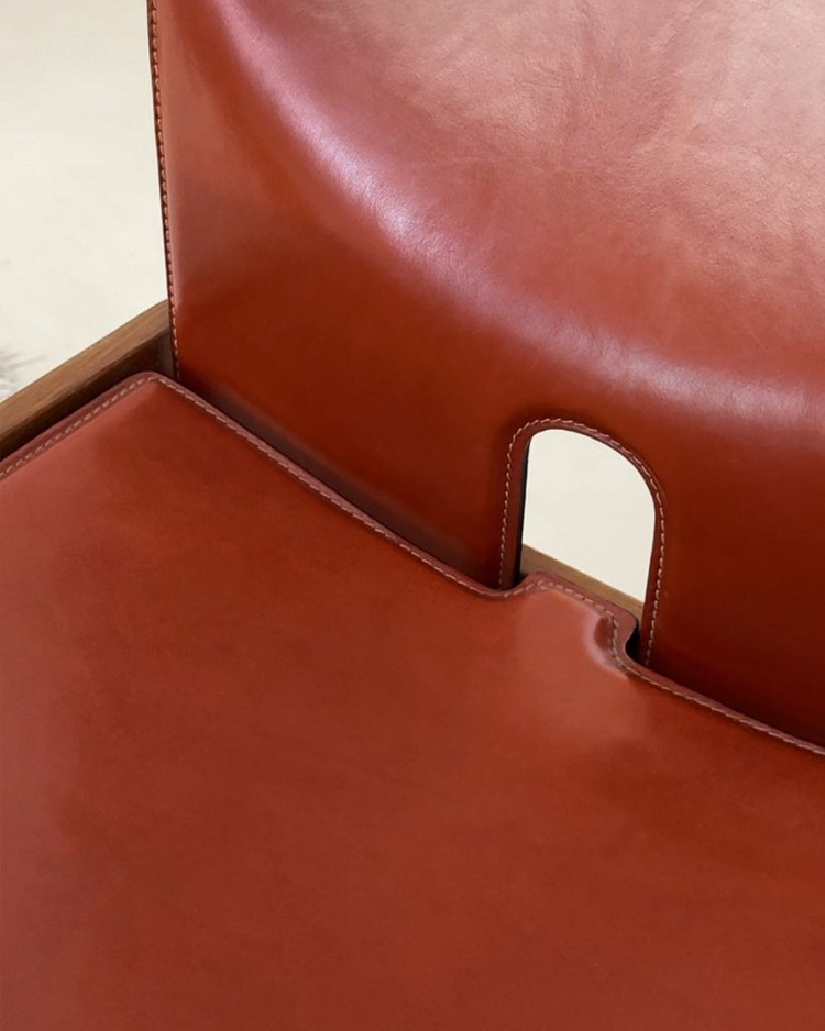 (빈티지 가구) cassina 121 의자 팝니다 이미지