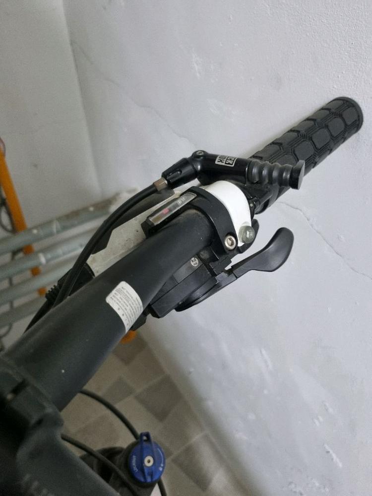 첼로 볼더 MTB 업그레이드 (락샥/셀레SMP안장/가변싯포스트 장착) 이미지