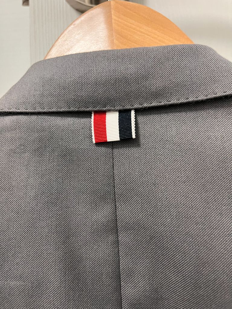 정품 톰브라운 남성용 자켓 3사이즈 이미지