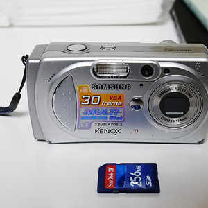 삼성 케녹스 D370 빈티지 레트로 디카팝니다 이미지