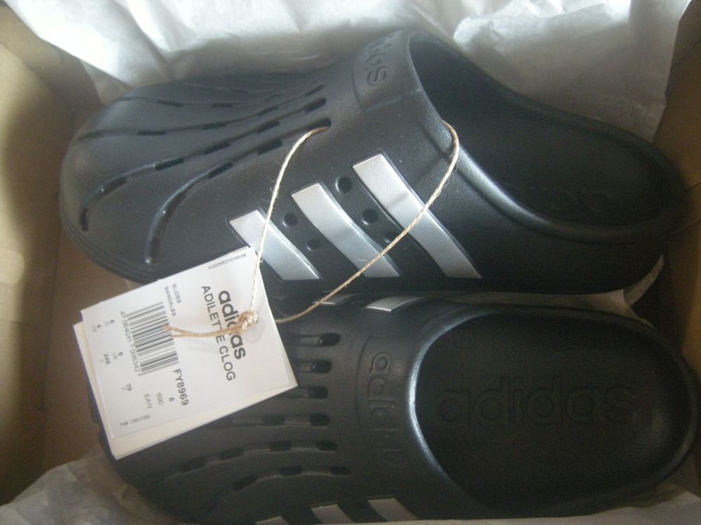 아디다스 아딜렛슬리퍼 블랙실버레어색상265사이즈/노스페이스 러닝조깅헬스캠핑등산자전거야구 나이키 조던acg 아이폰 이미지