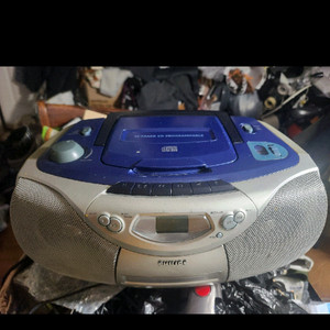 레트로 필립스 포터블 라디오 시디 카세트 플레이어 AZ1004 판매합니다 이미지