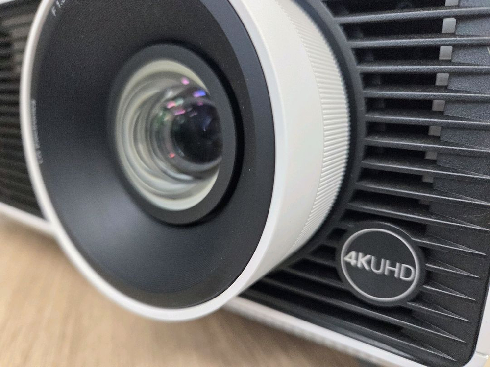 LG 끝판왕 레이저 프로젝터 프로빔 BU50RG 이미지