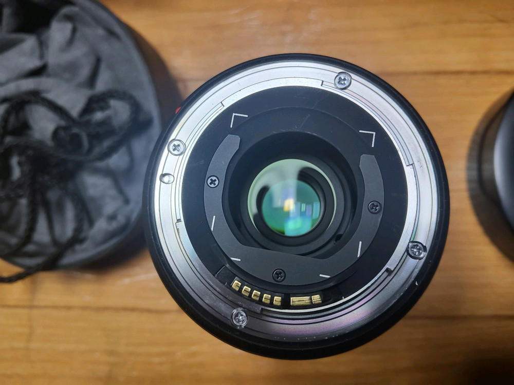 캐논 EF 11-24mm 광각줌렌즈 이미지